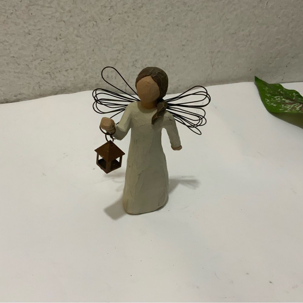 Willow Tree Angel of Hope figurine